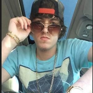 Meet your Posher, Carey